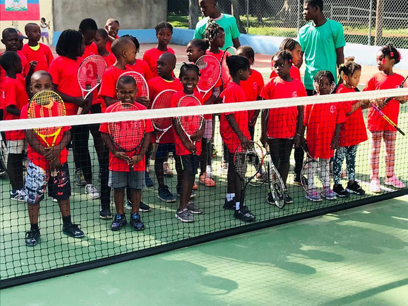 Deschapelles kids playing tennis
